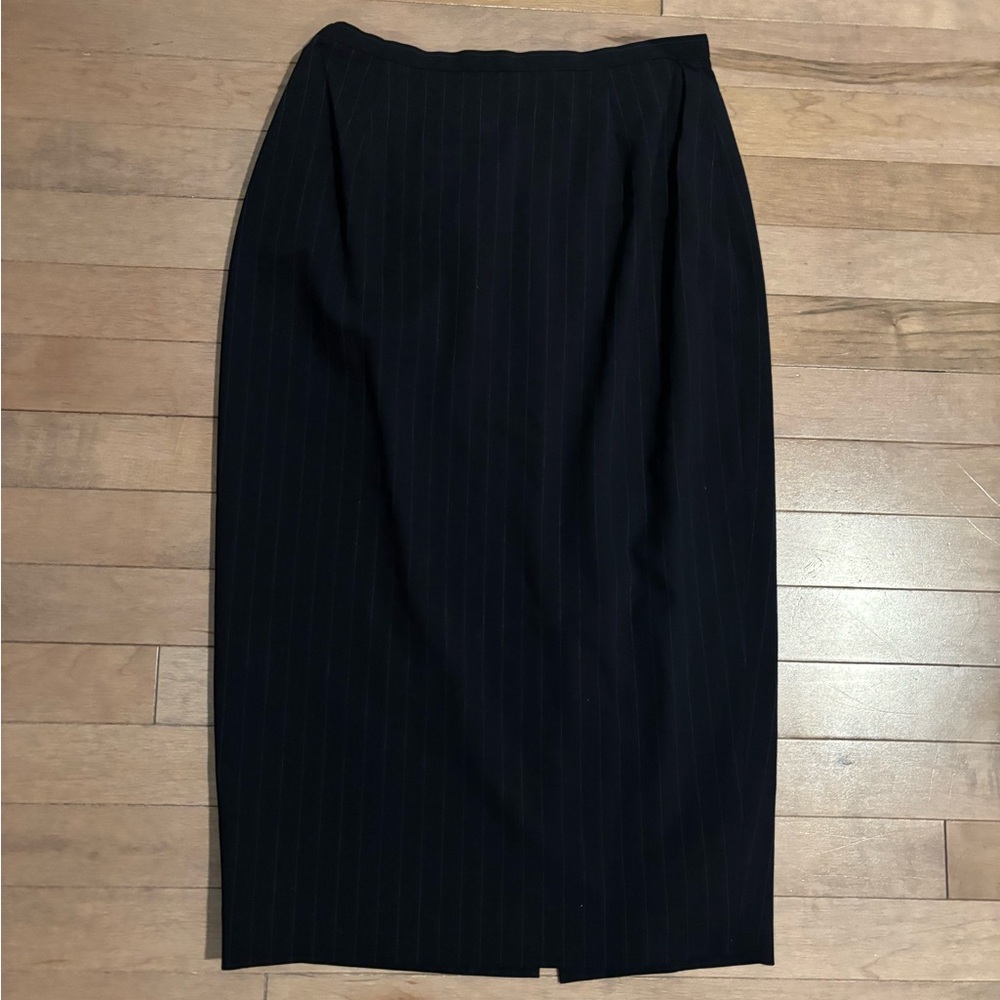 Lafayette 148 New York Striped dark blue Skirt size 2